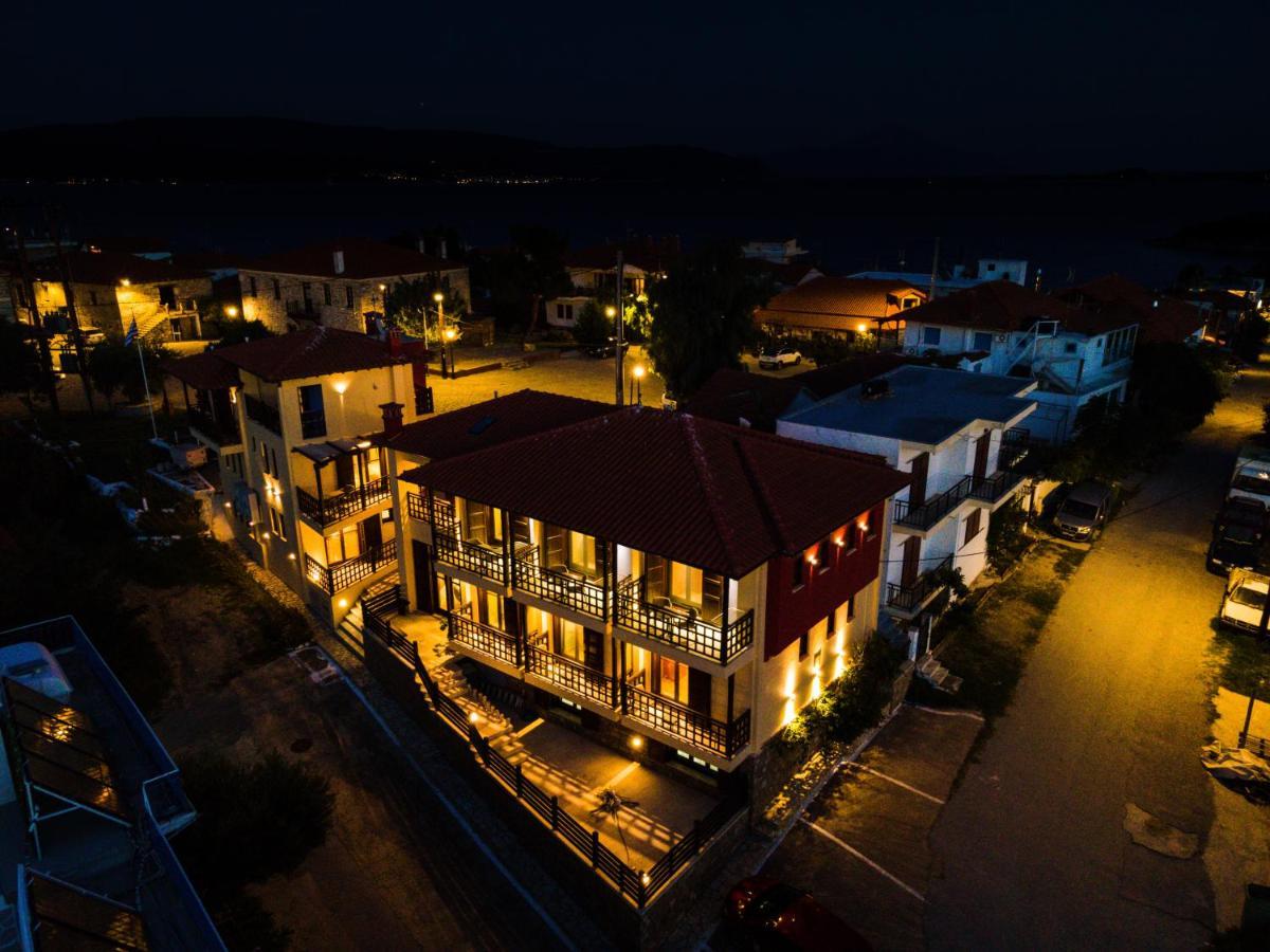 Helianthus Guesthouse Amolianí Exterior foto